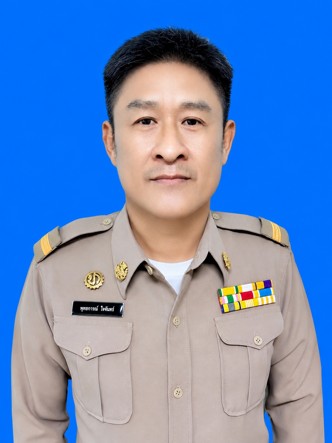นายพุทธการณ์ ใจจันทร์