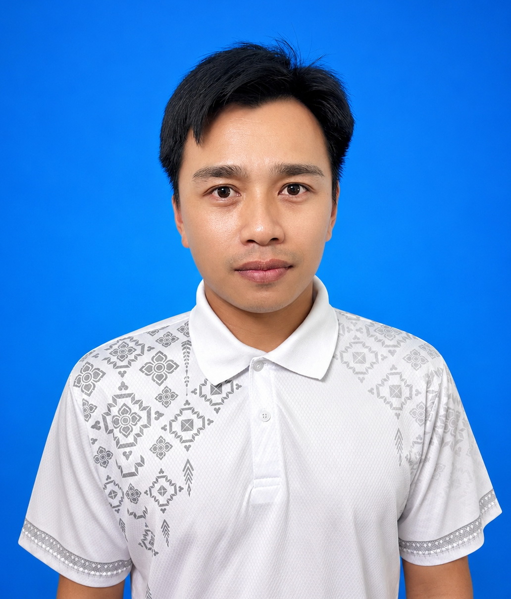 นายสหรัตน์ ใจนันตา